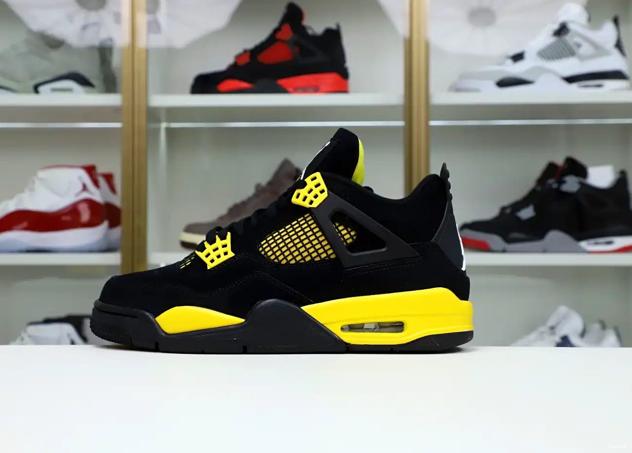  2023 Jordan4 Jordan Air thunder 0702